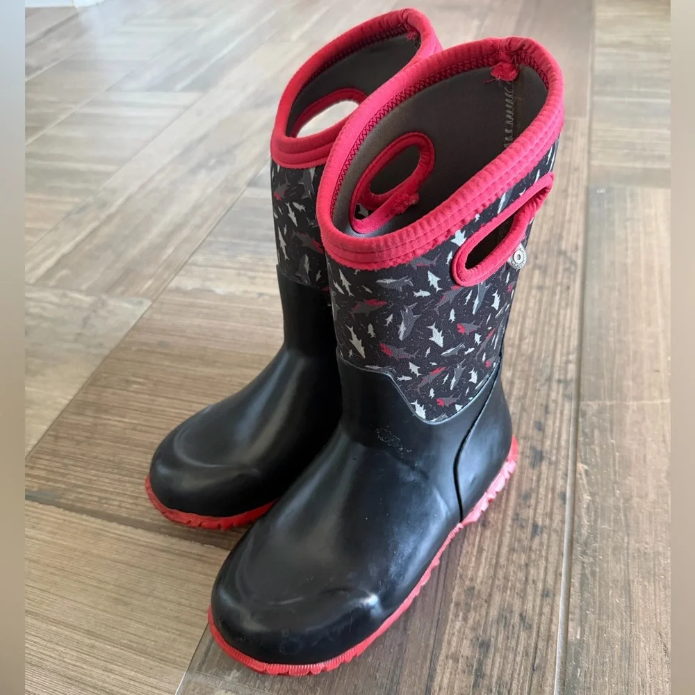 Kids Bogs classic Durham shark size 3